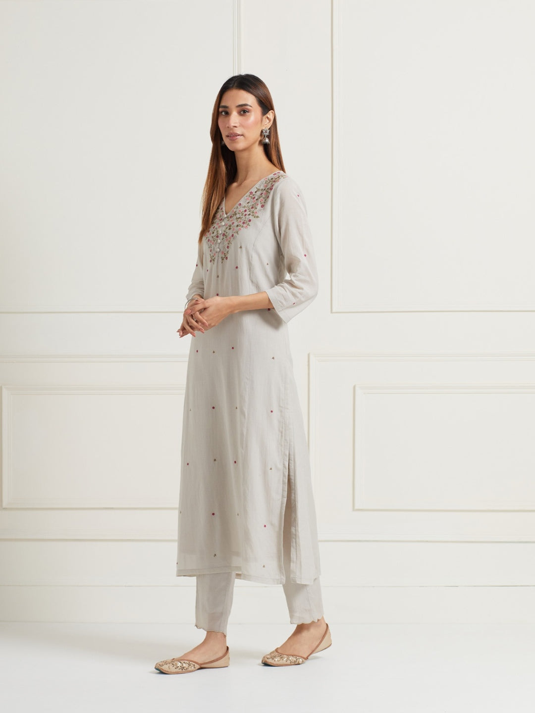 GREY EMBROIDERED & EMBELLISHED KURTI