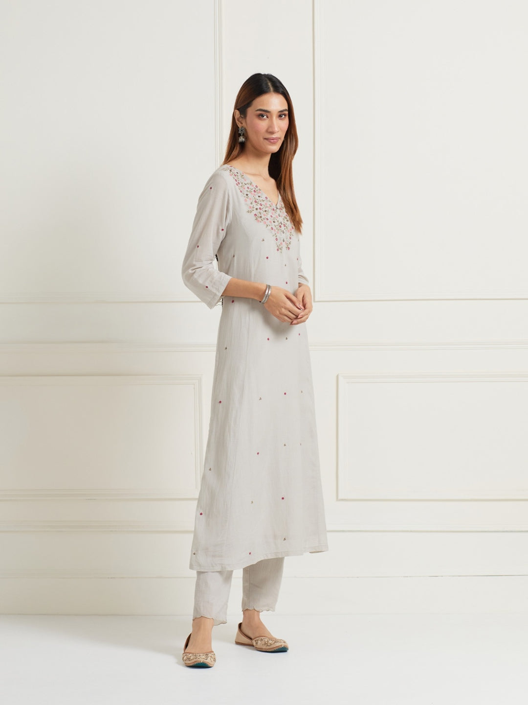 GREY EMBROIDERED & EMBELLISHED KURTI