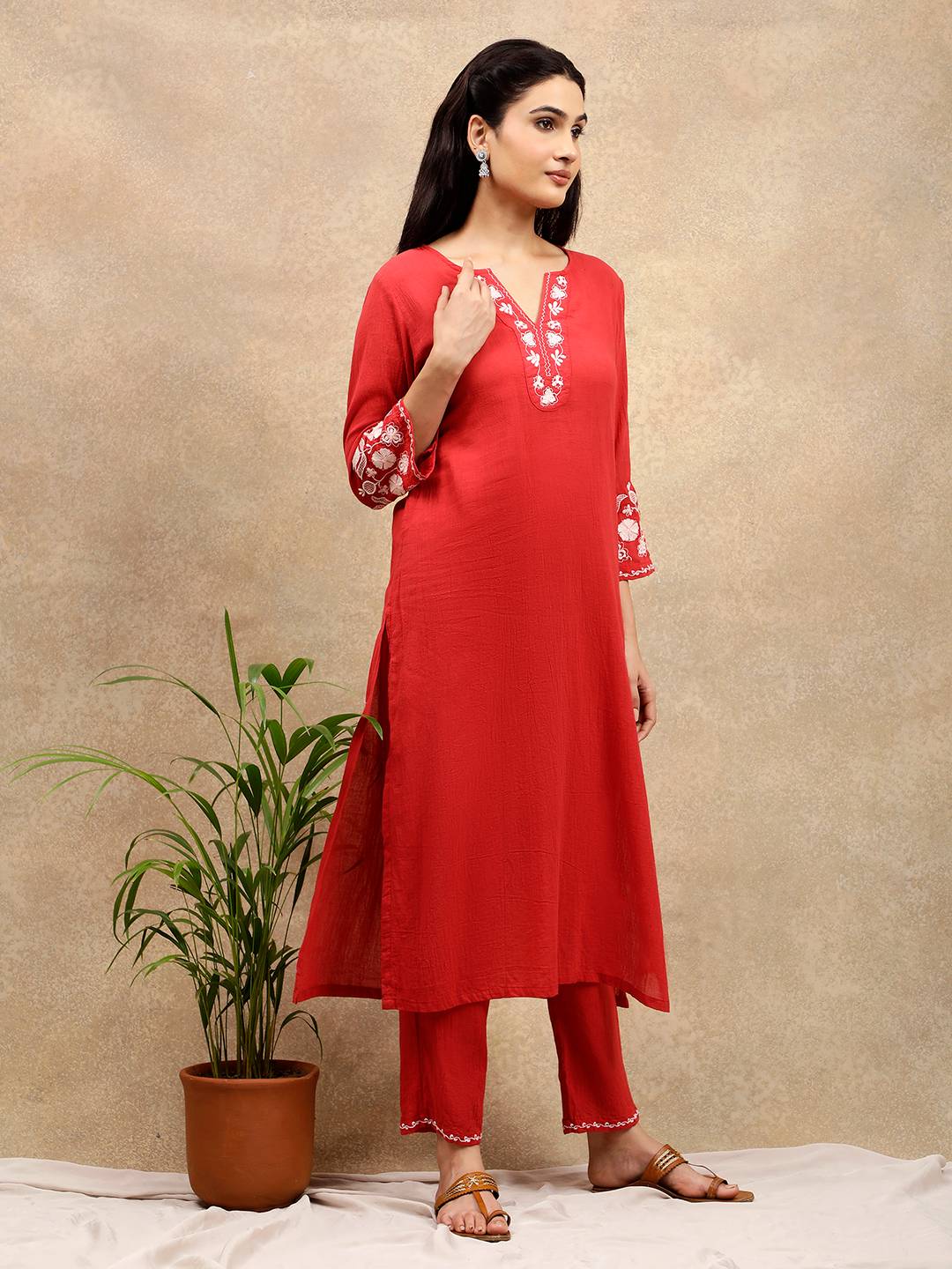 RED CONTRAST EMBROIDERED KURTA