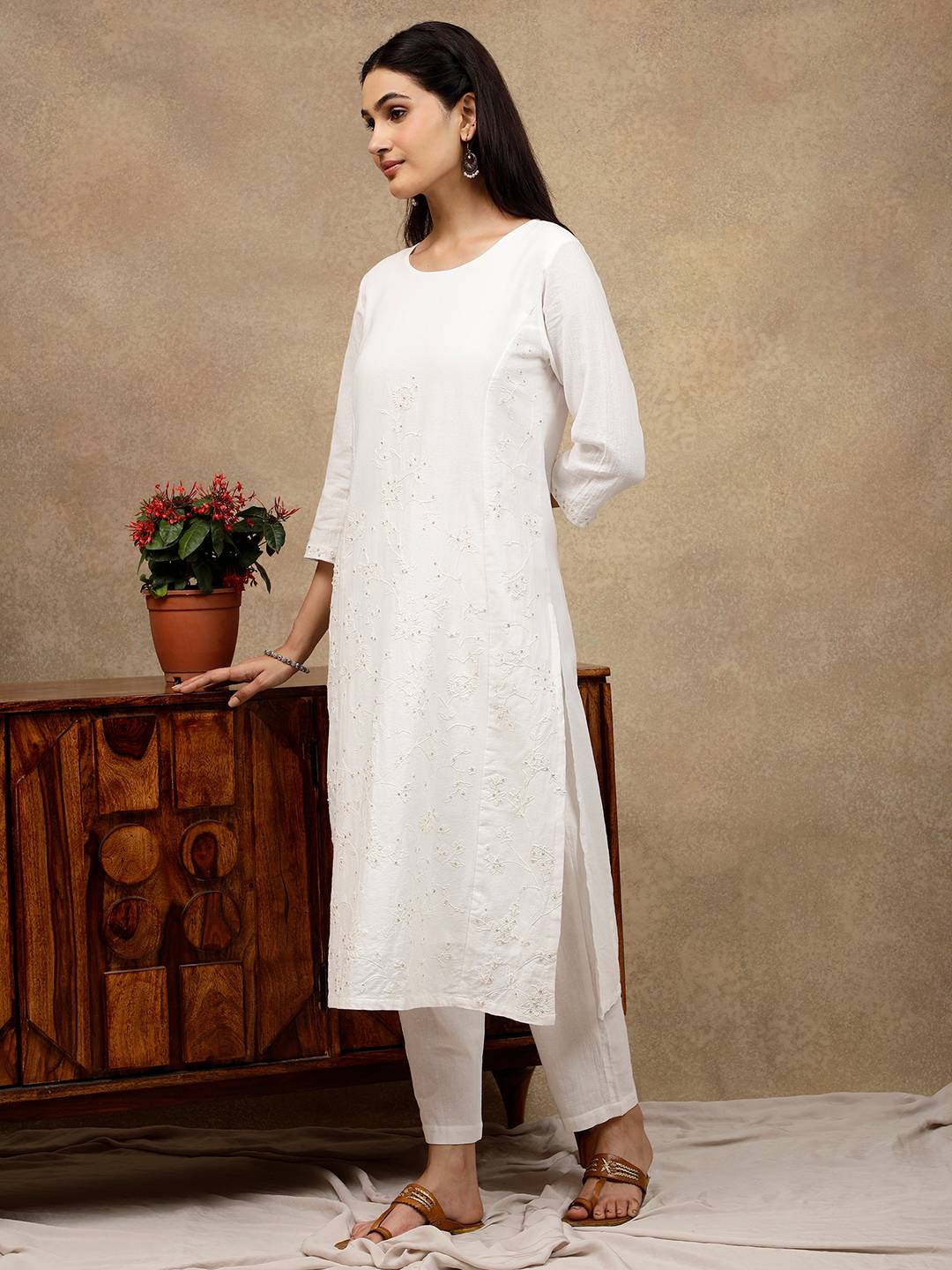 WHITE ALL OVER DORI EMBROIDERED WITH SEQUIN KURTA