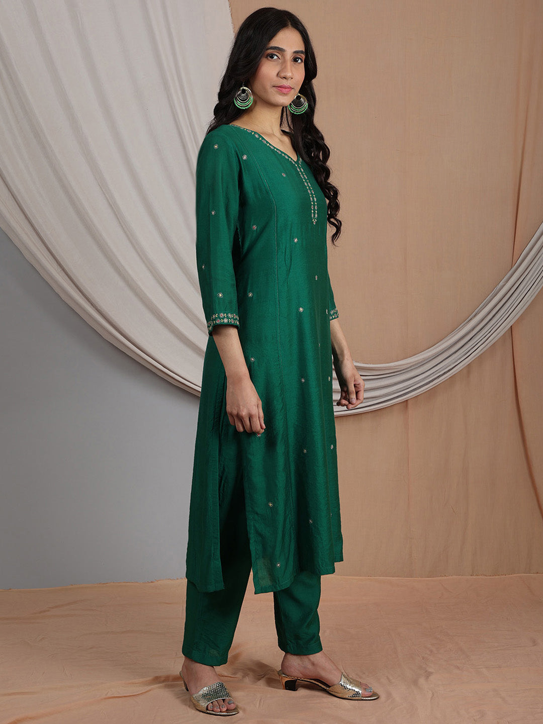 GREEN EMBROIDERED CHANDERI KURTA